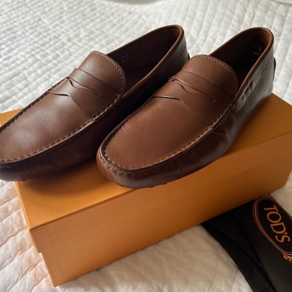 TOD\'S Gommino Driving Shoes in Brown Leather main image 4